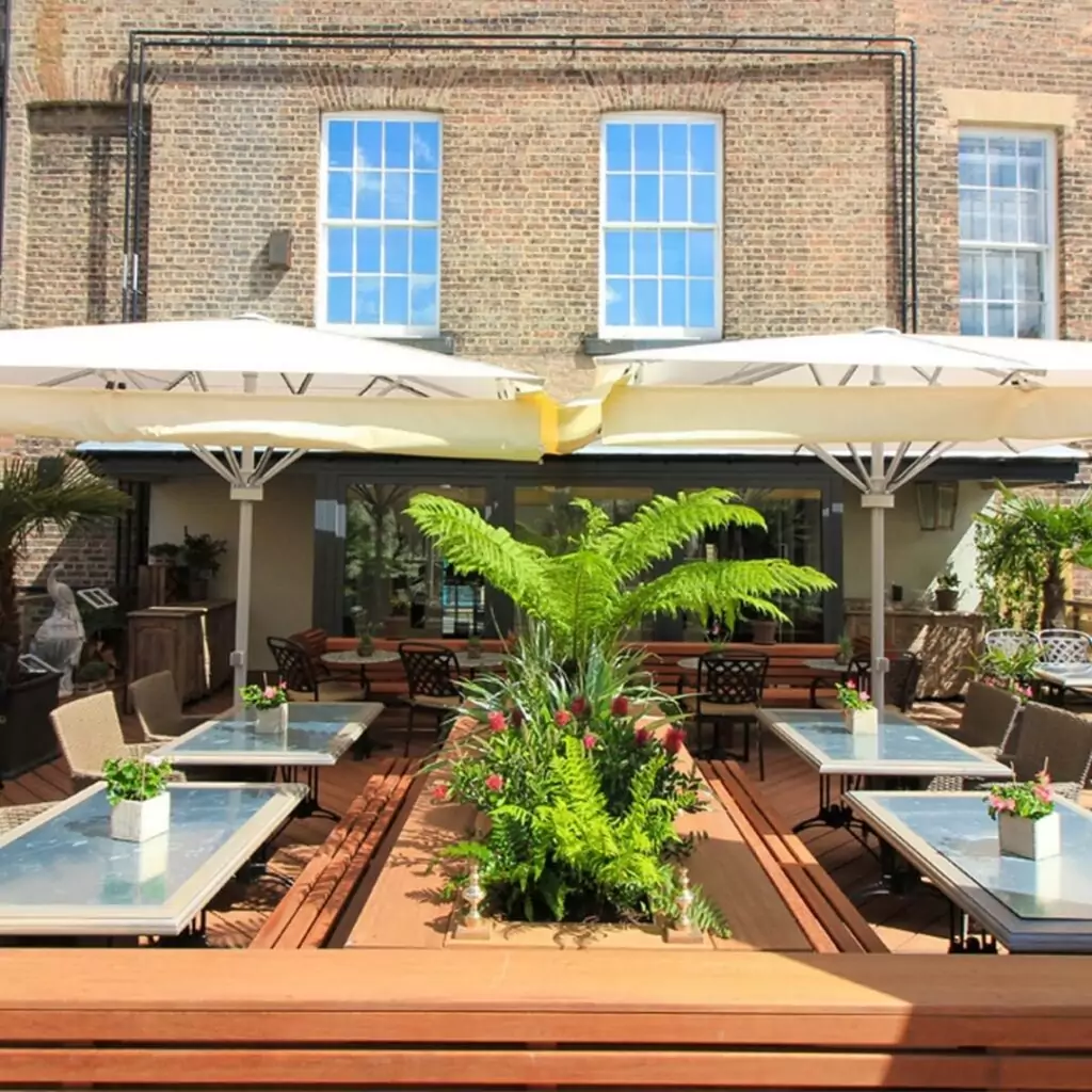 Barluga best beer gardens and outdoor terraces in Newcastle