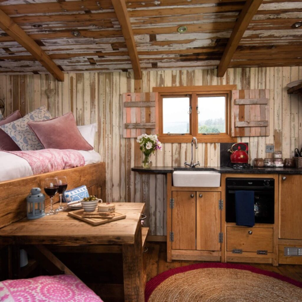 Reconnect and rekindle romance this autumn with a cosy getaway to Huts in the Hills