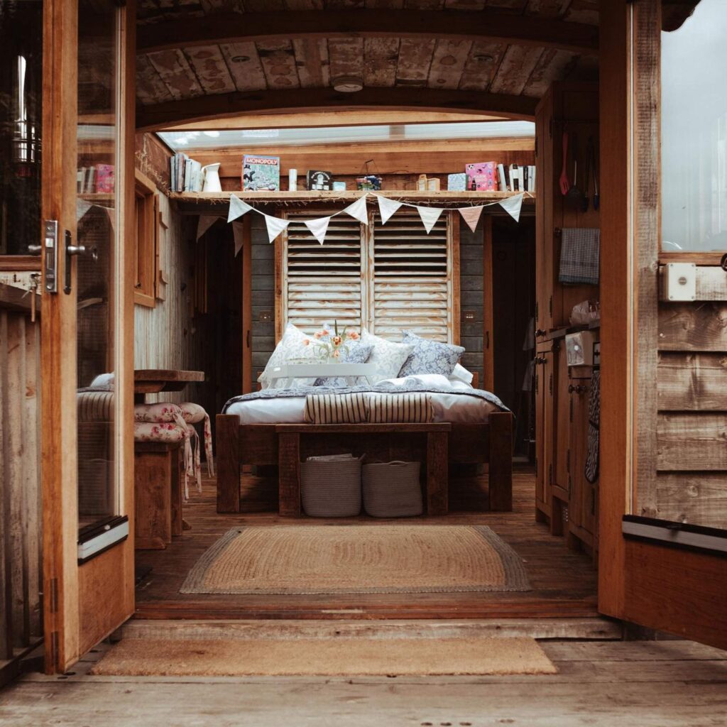 Reconnect and rekindle romance this autumn with a cosy getaway to Huts in the Hills