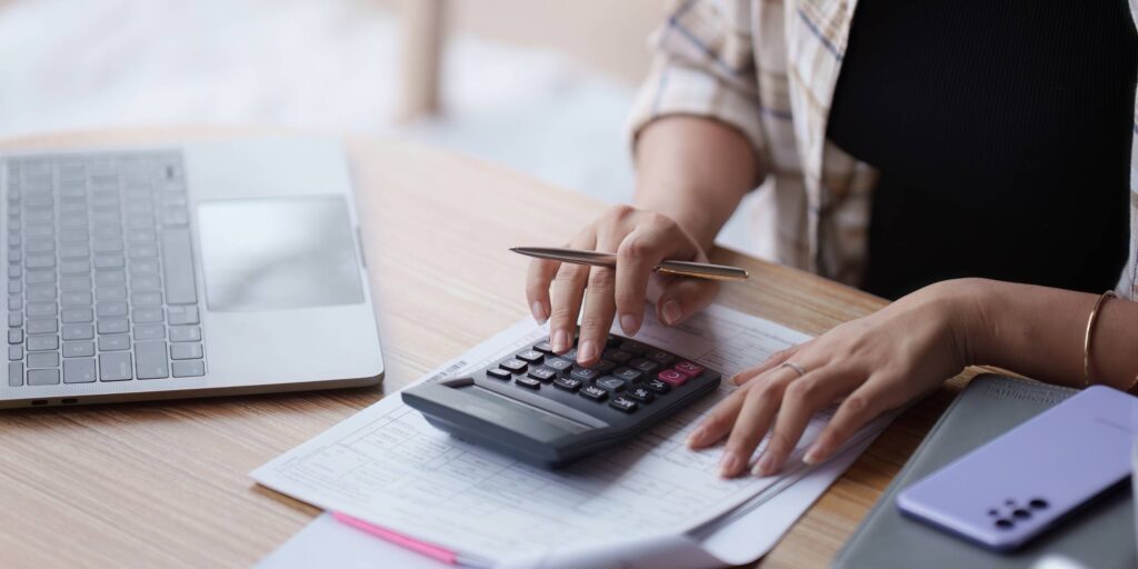 Facing redundancies at the end of the tax year? Here’s your must-know guide from face2faceHR