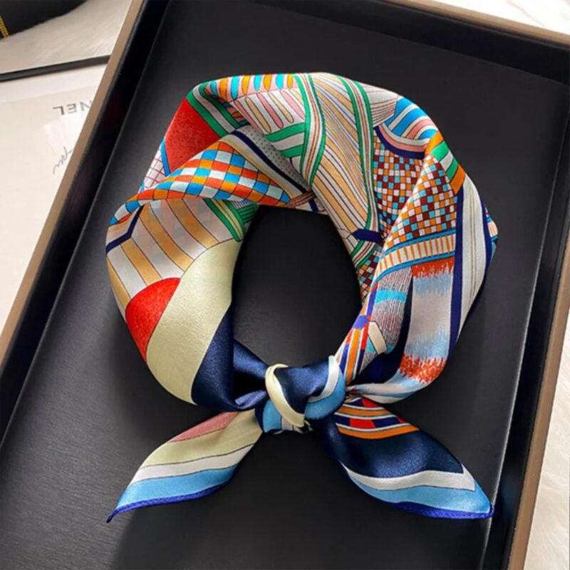La Parisienne – 100% Silk Square - £30.00