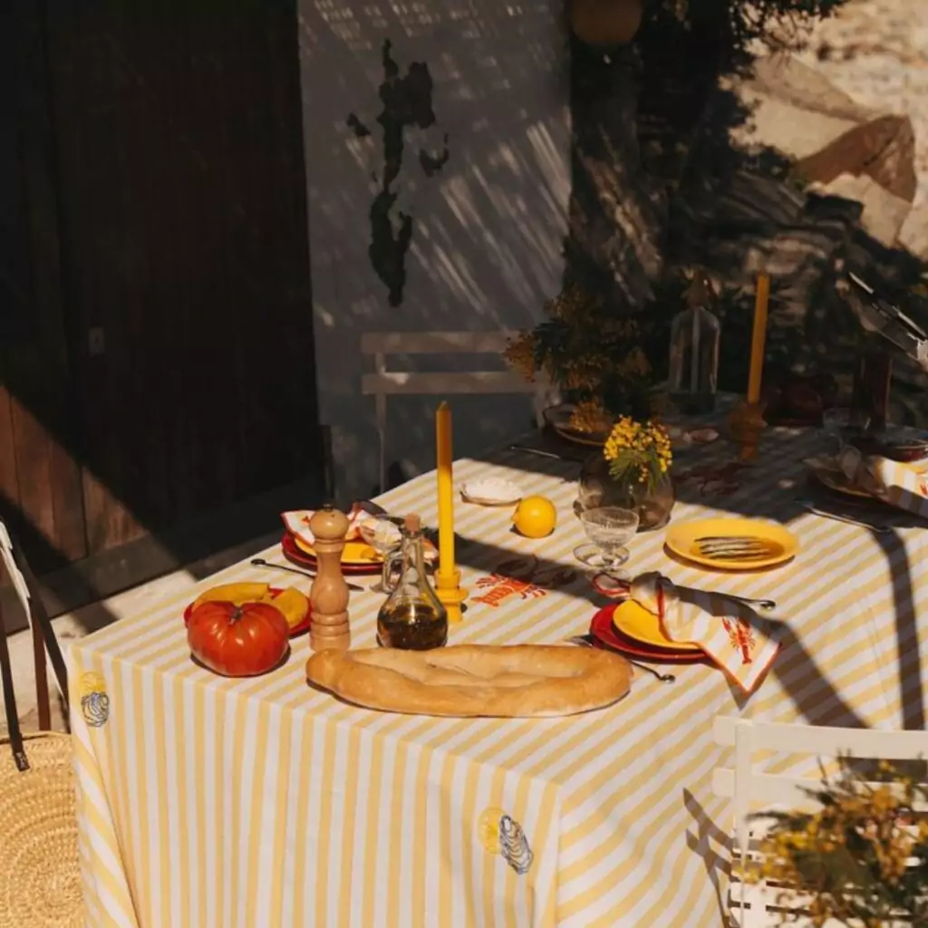 Garden party tablescape