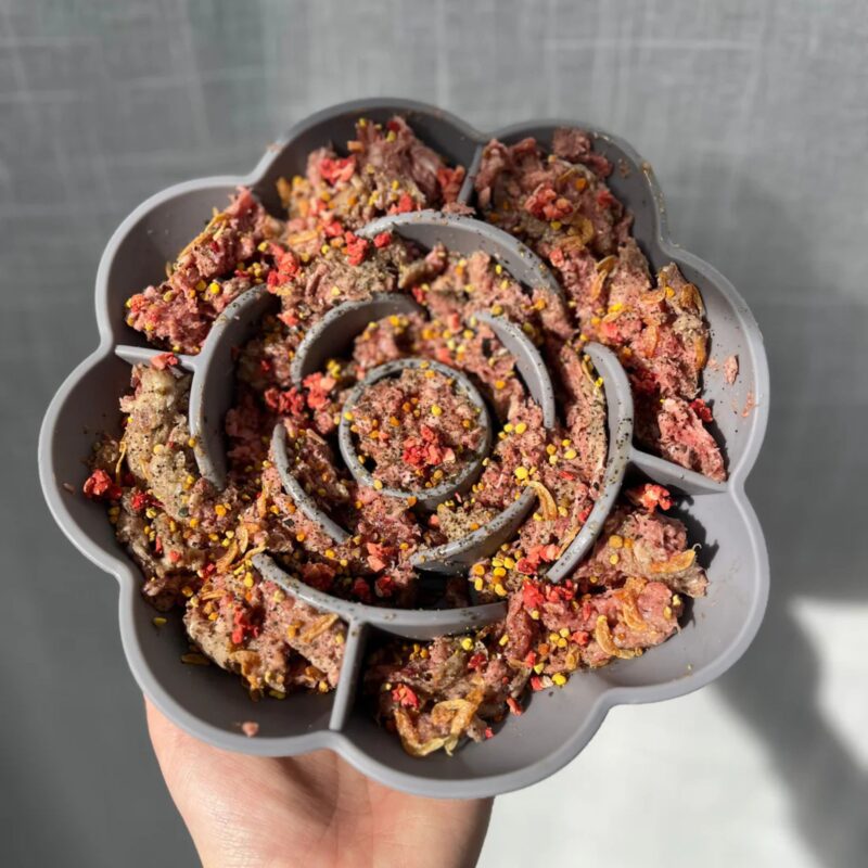 Floral Slow Feeder - £18.99