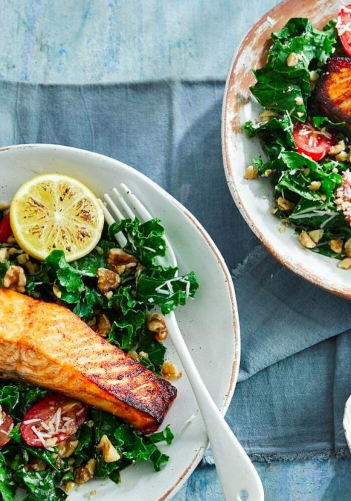 Walnut and kale salad with grilled salmon