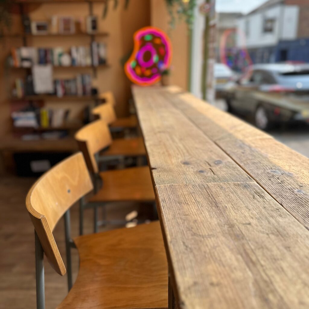Seasonal coffees, fresh doughnuts and creative workshops – Why R Place is our go-to café this cosy season