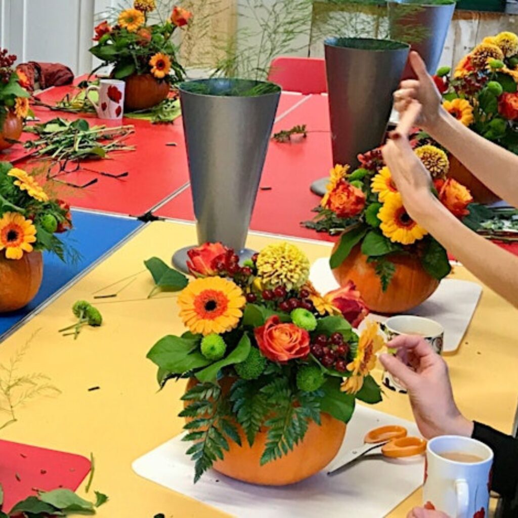 Meet a bat, try forest bathing and arrange an autumn bouquet: 16 seasonal events for all ages