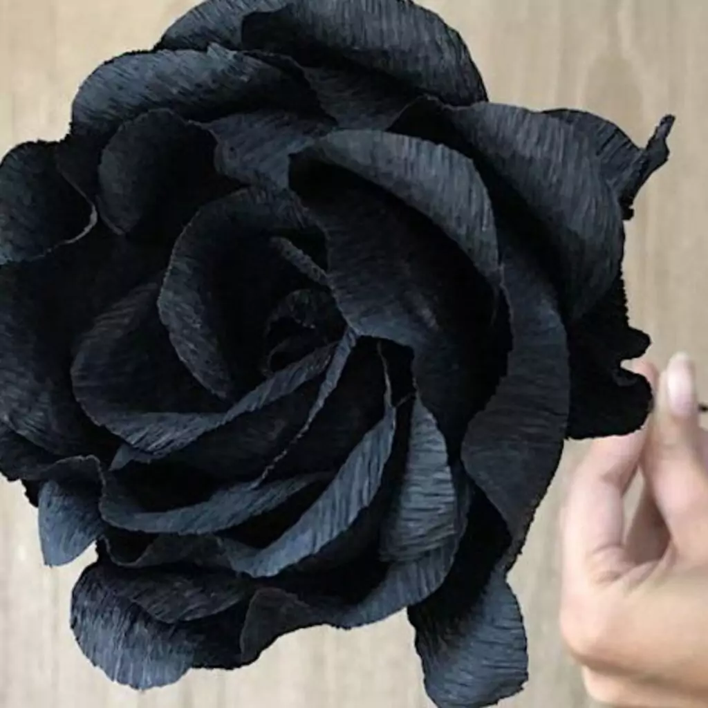 LUSH Sunderland Halloween Black Paper Rose Crafting Workshops