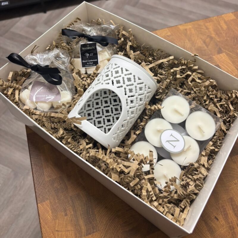 Lattice Wax Warmer Gift Box - £24.00