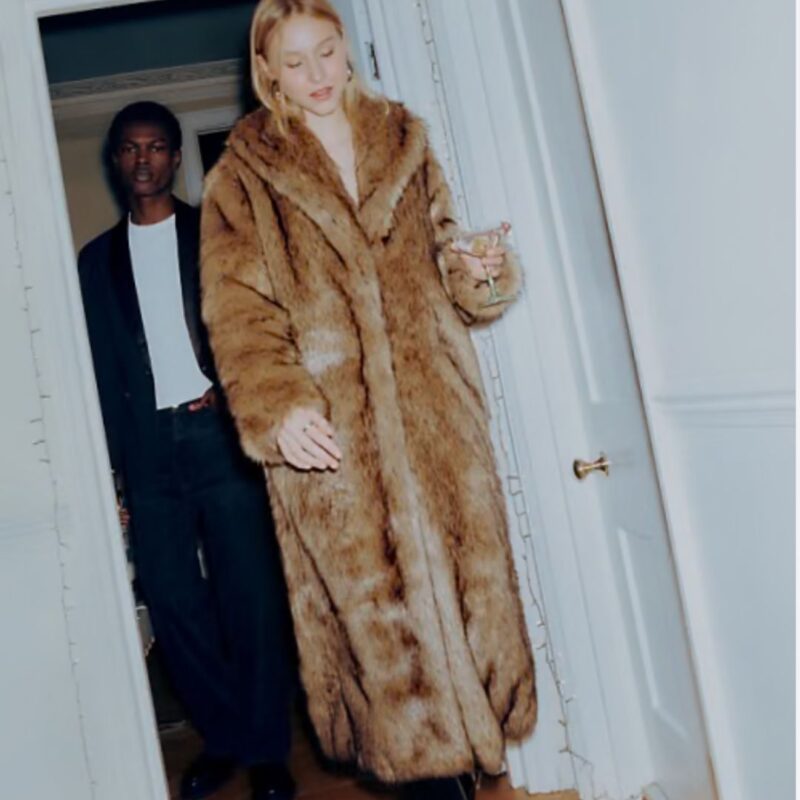 Abercrombie & Fitch - Long Faux Fur Coat - £165.00
