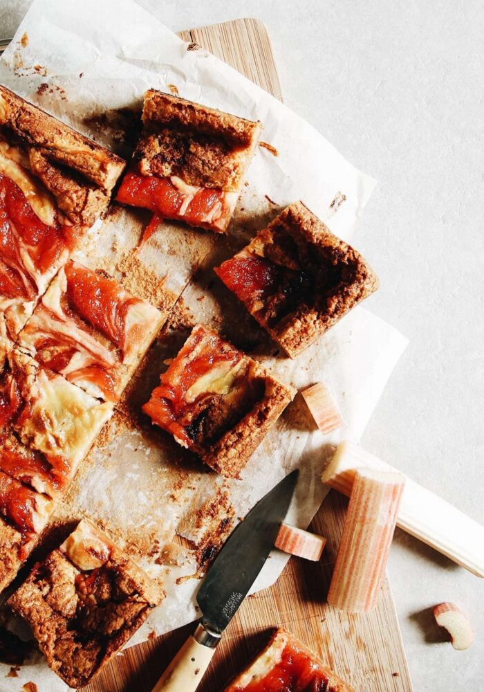Rhubarb and custard blondies