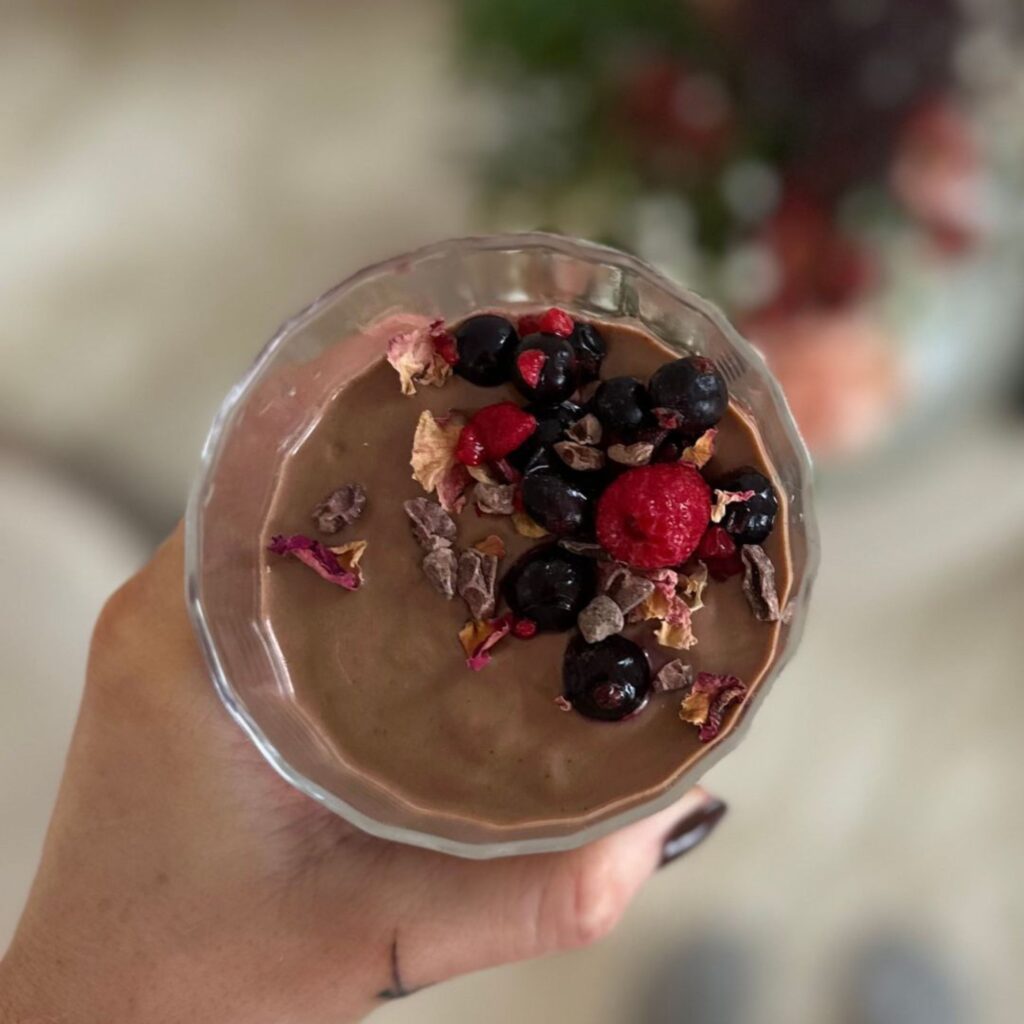 Combining advanced microbiome testing, personalised nutrition protocols and weekly one-to-one clinical support, the programme offers women a tailored, root-cause approach that goes far beyond symptom management. 