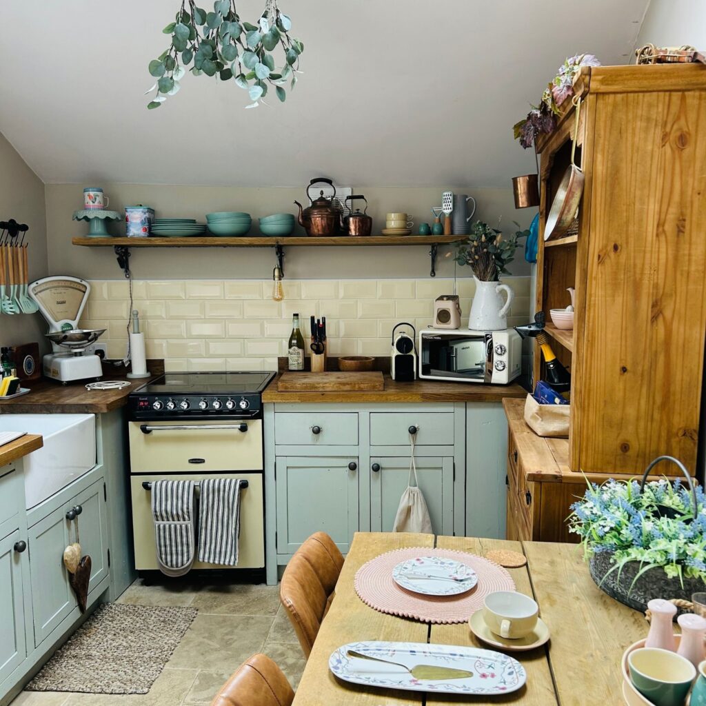 Romantic dog-friendly cottages in Northumberland and County Durham with waterfall walks