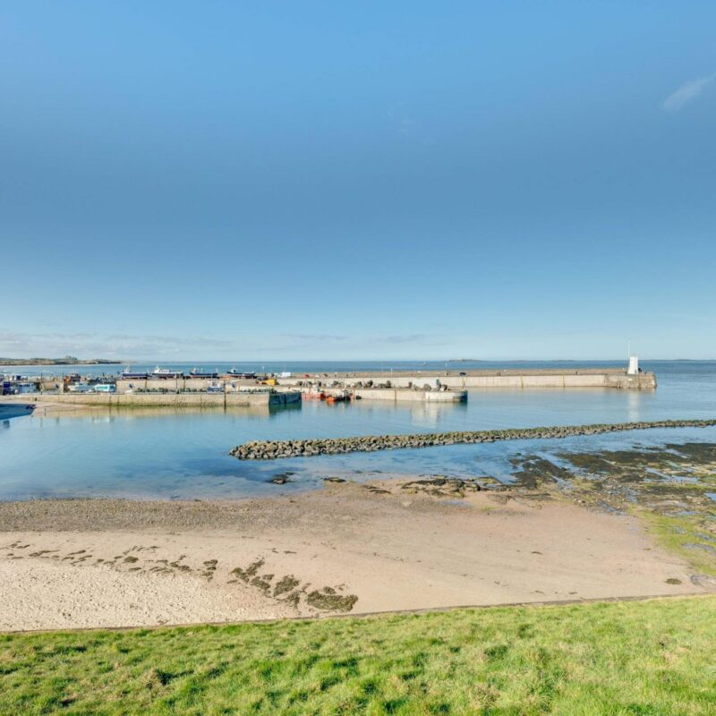 Seahouses Harbour 