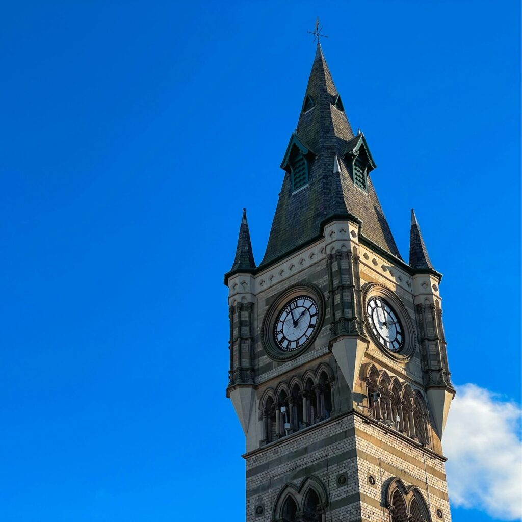 THE BELLS IN THE DARLINGTON TOWN CLOCK ARE THE SISTERS OF BIG BEN