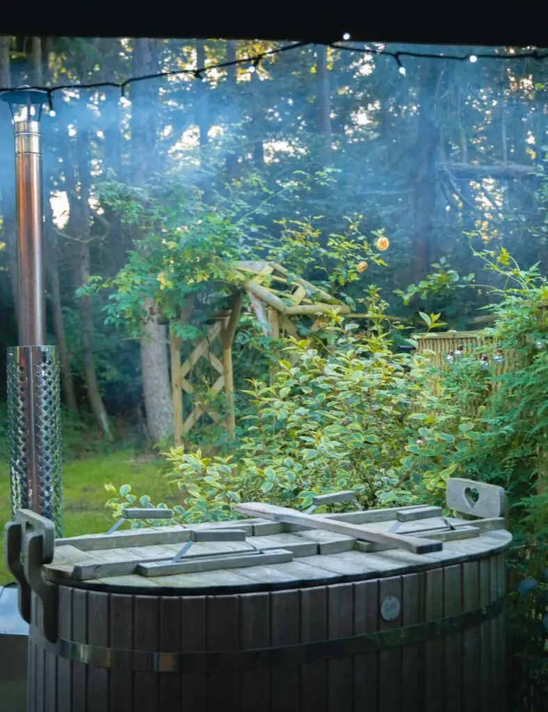 Woodland Chase Glamping Saddler's cottage