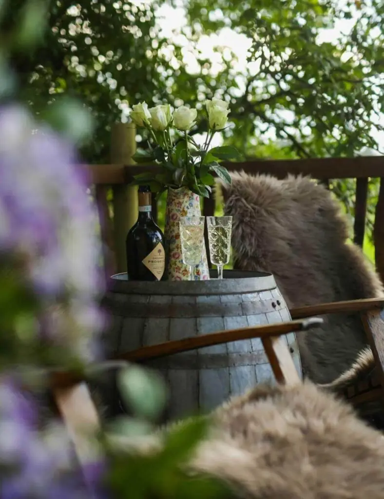 Woodland Chase Glamping Treehouse