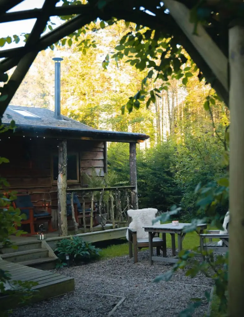 Woodland Chase Glamping Saddler's cottage