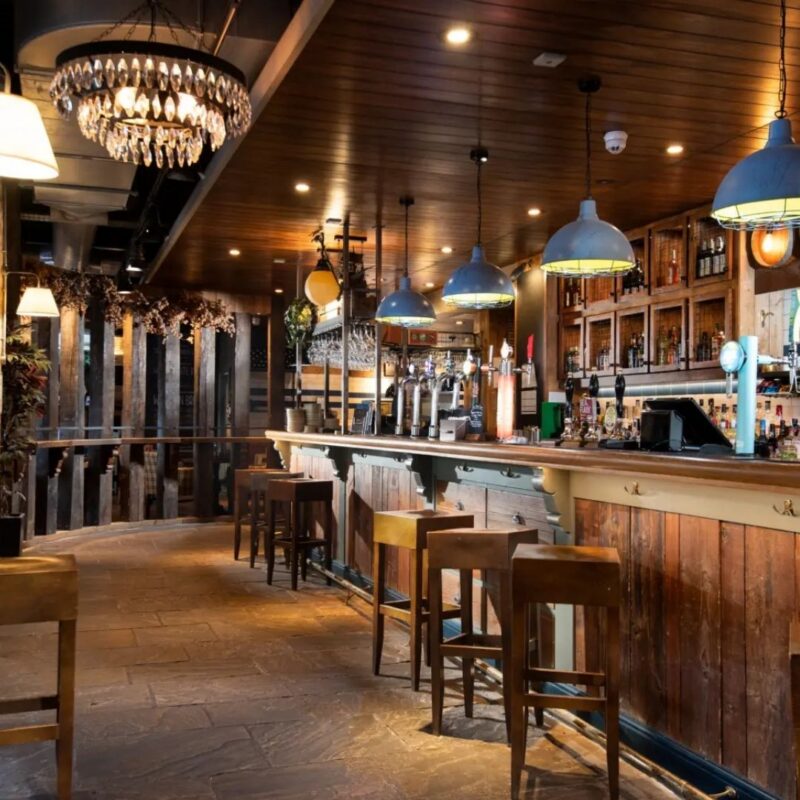 Commissioners Quay Inn