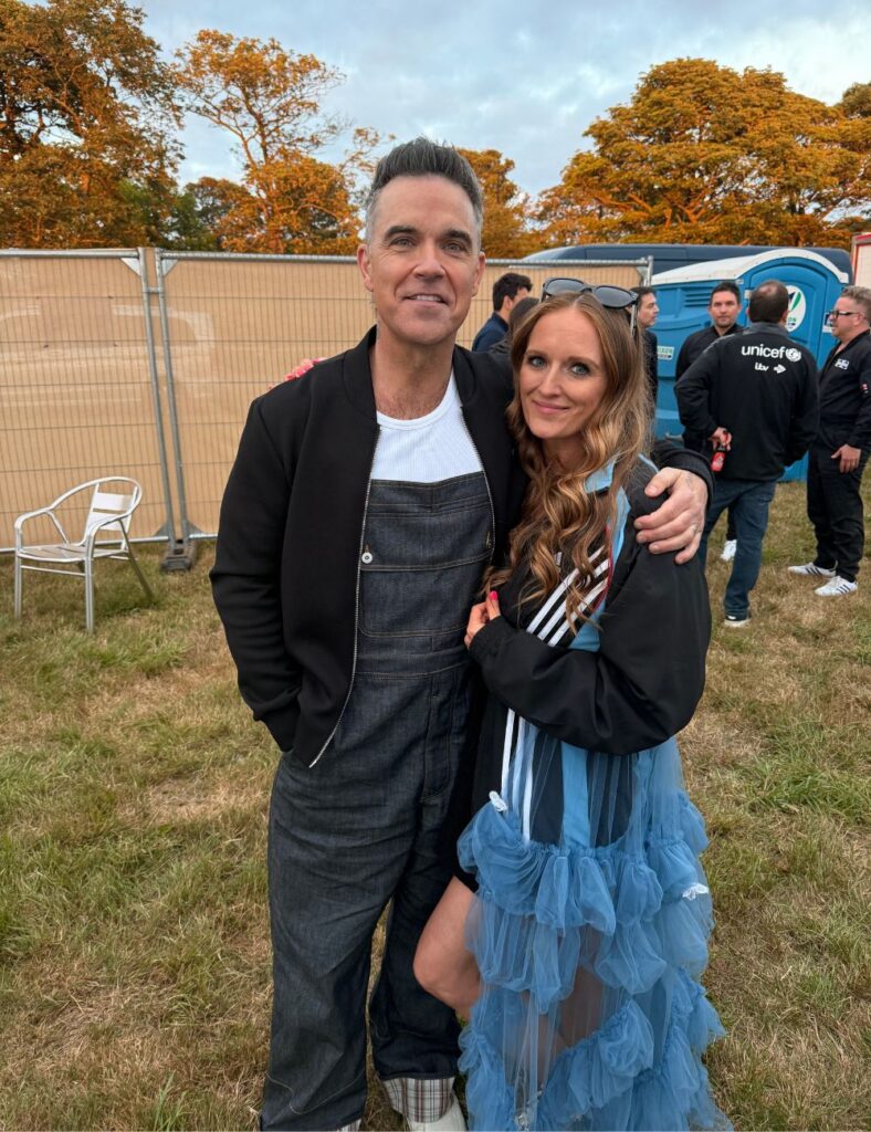 Maddie Sidebottom & Robbie Williams - Wynyard Re:Loved