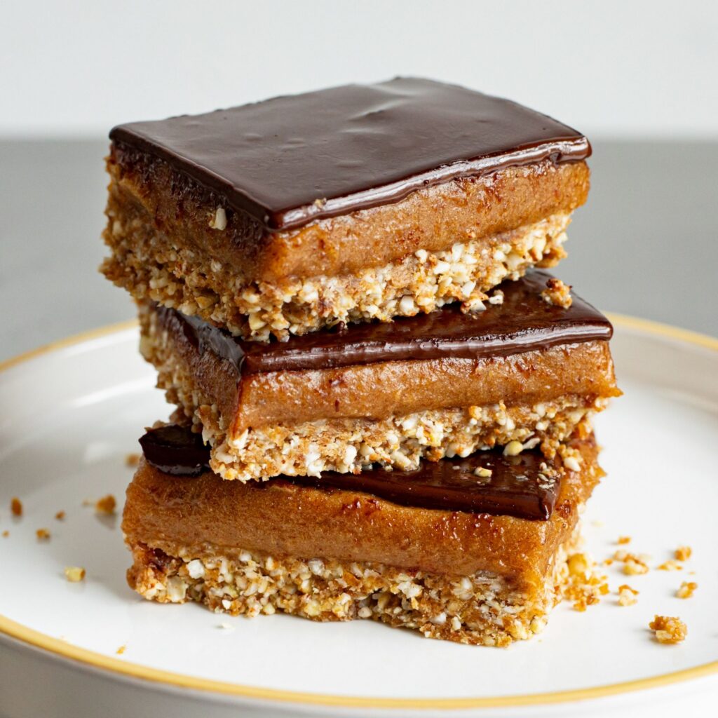 Healthy no-bake millionaire’s shortbread
