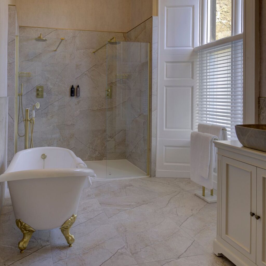 Walworth Castle, wedding venue in County Durham - Bathroom