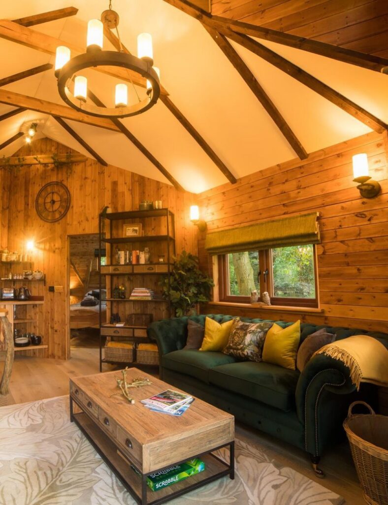 Woodland Chase Treehouse