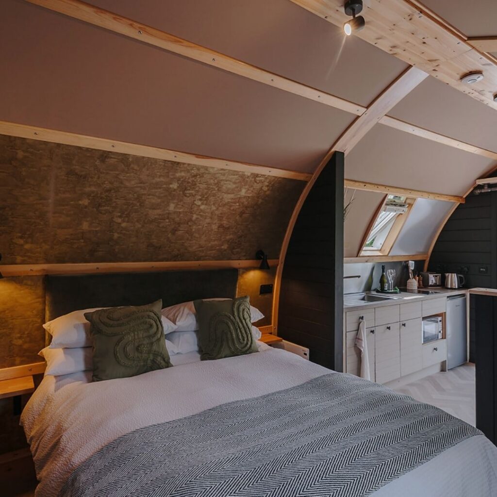 The Quarry Cabin Bedroom - Hewn Yorkshire