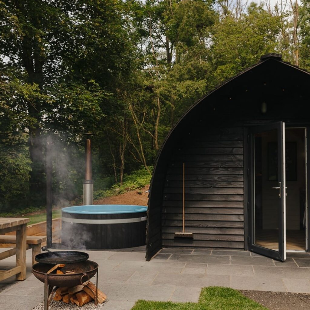 The Foxwood Cabin Outdoor - Hewn Yorkshire