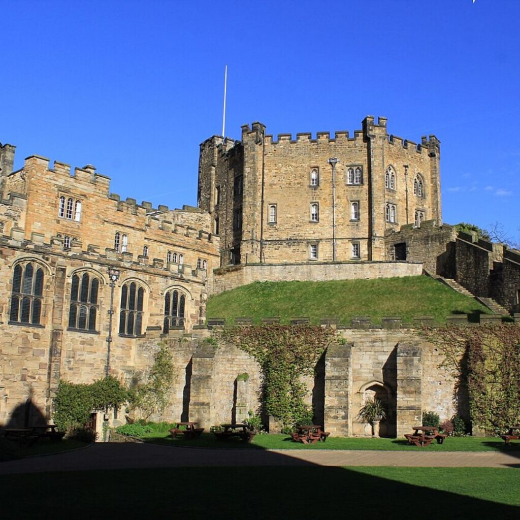 Durham Castle, Battlefield