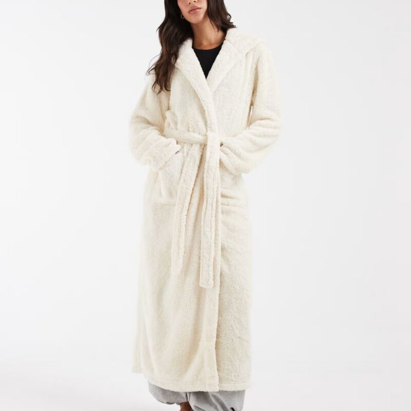 ASOS - Loungeable Cosy Sherpa Hooded Robe in Marshmallow - £22.99 (was £30.00)