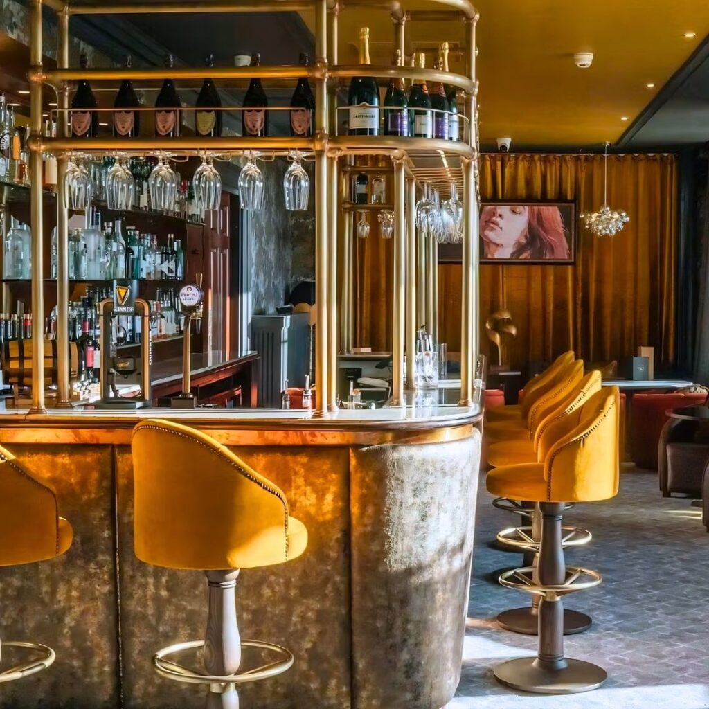 Seaham Hall, Harveys Bar