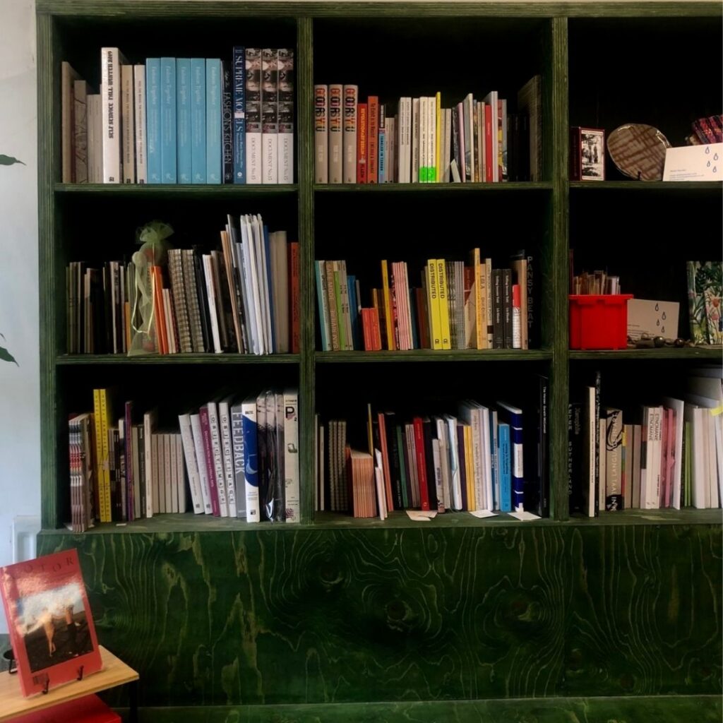 NEW BRIDGE BOOKS
