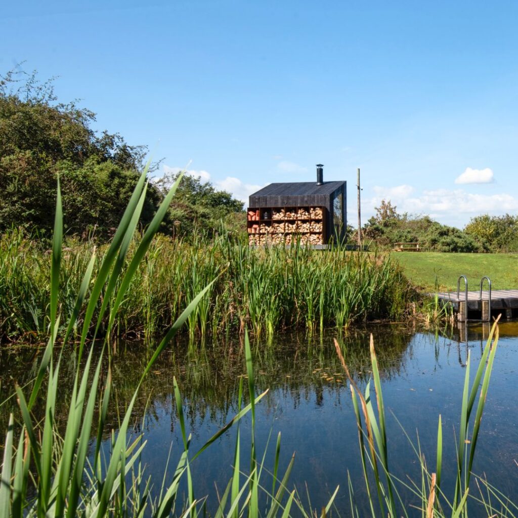 Megs Lake and Sauna - Beacon Hill Farms