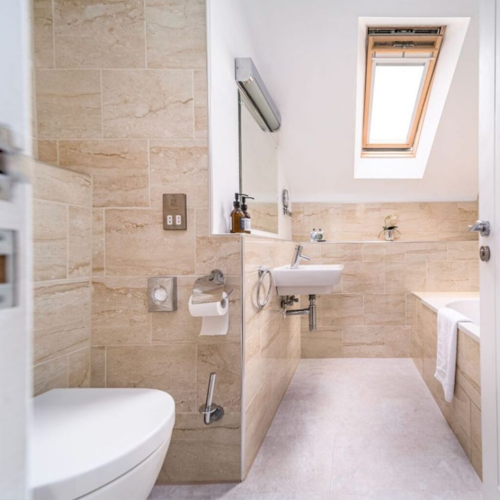 Montauk Bathroom Sandsend Retreats