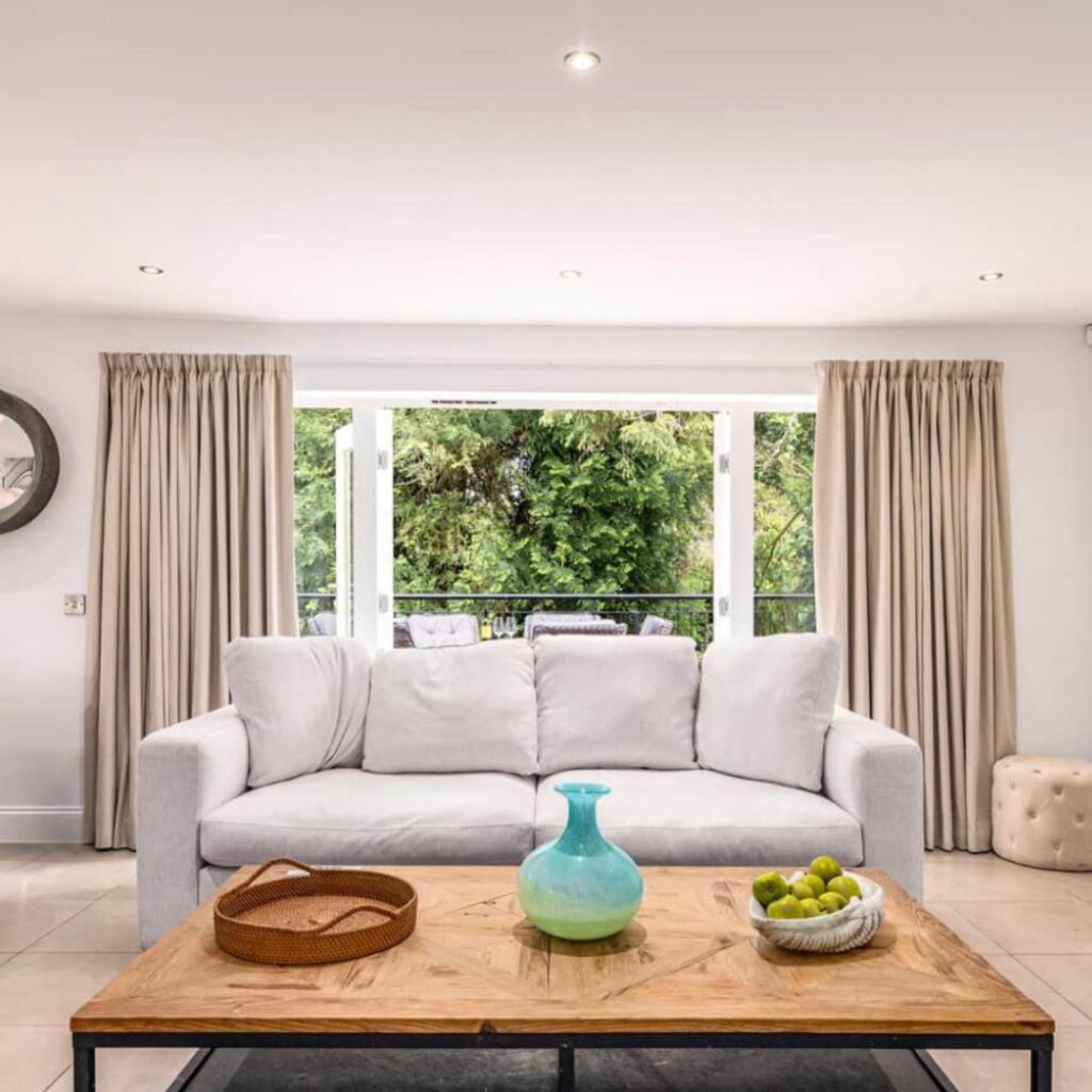 East Hampton Living Room - Sandsend Retreats